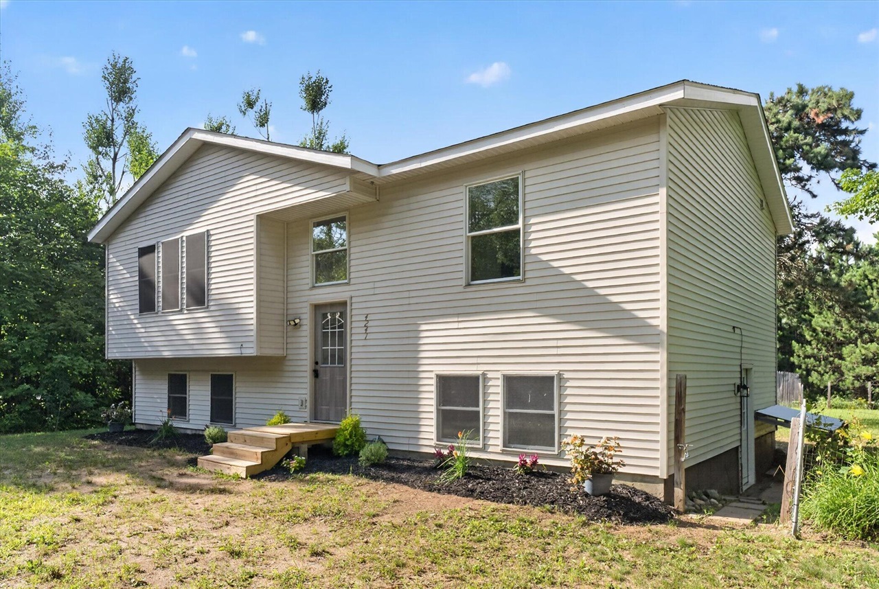 4241 Laming Circle Property Photo 4