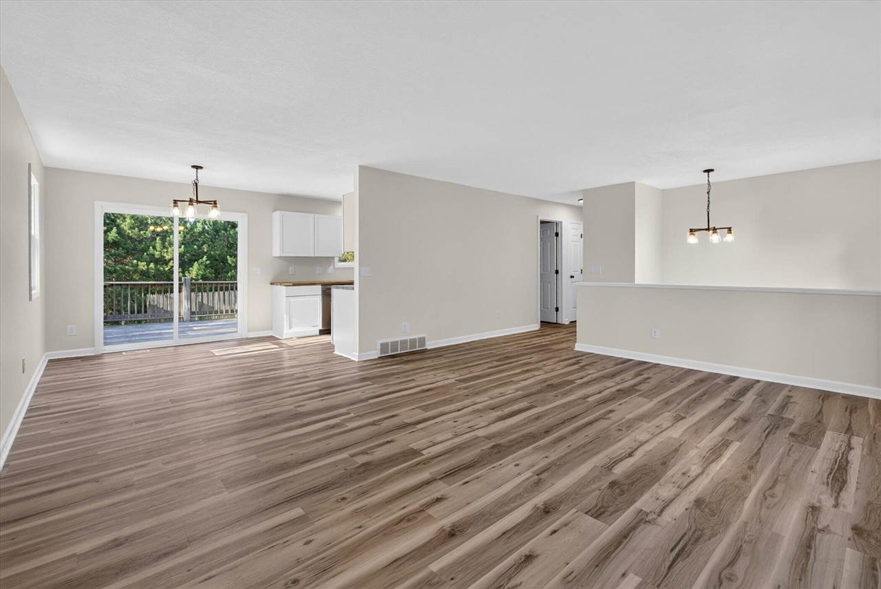 4241 Laming Circle Property Photo 9