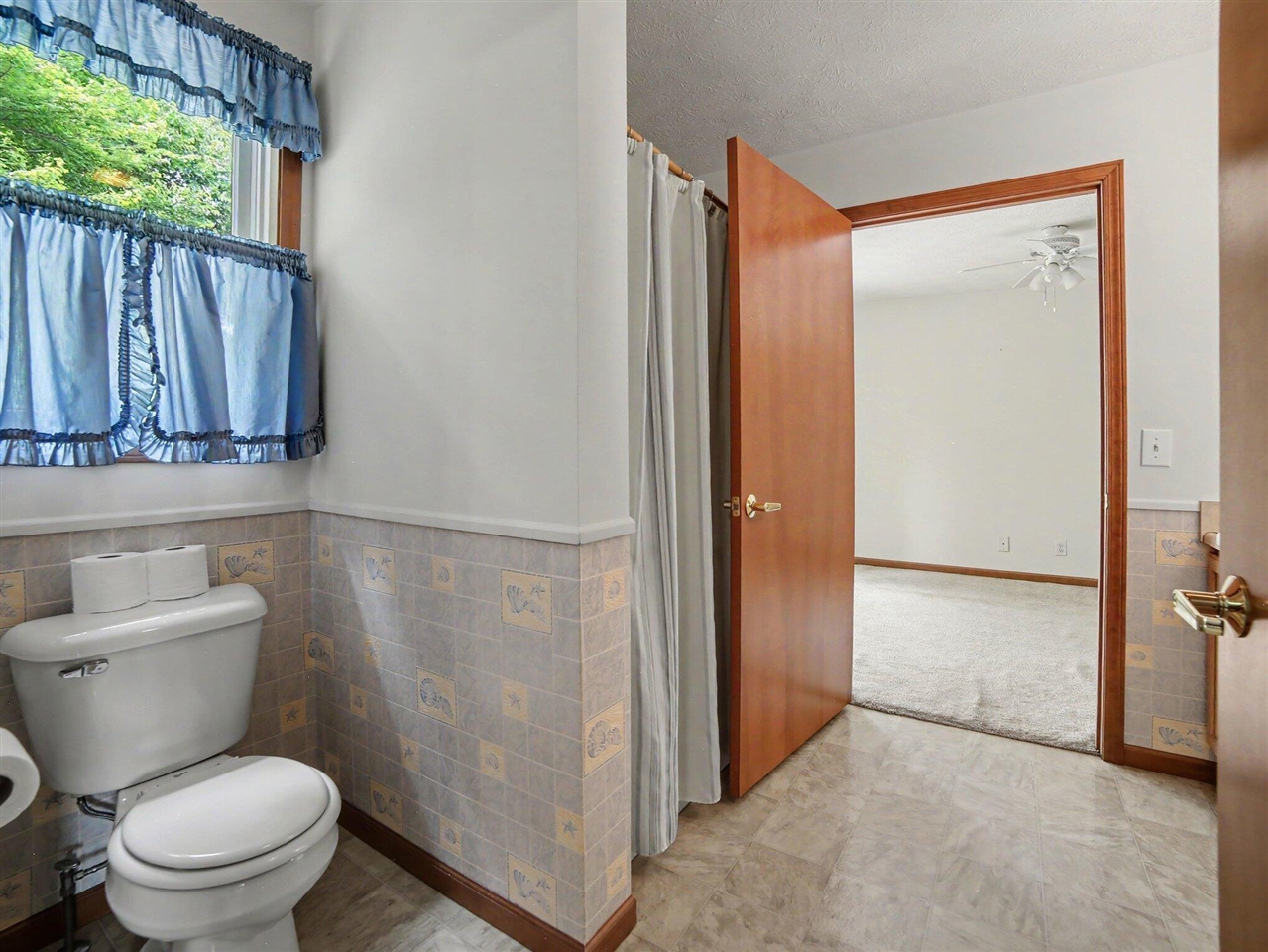 218 Devonwood Drive Property Photo 12