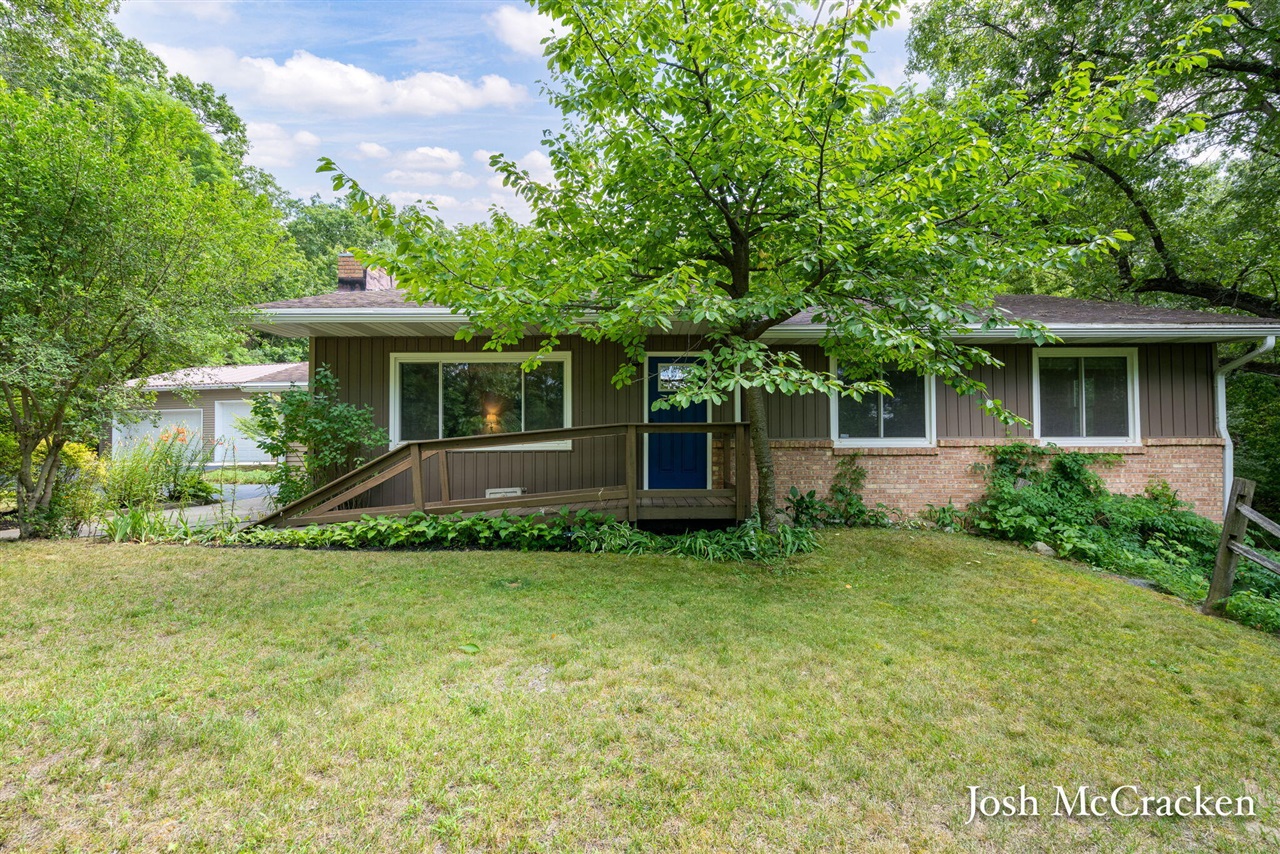 9665 Black Oak Drive Property Photo 1