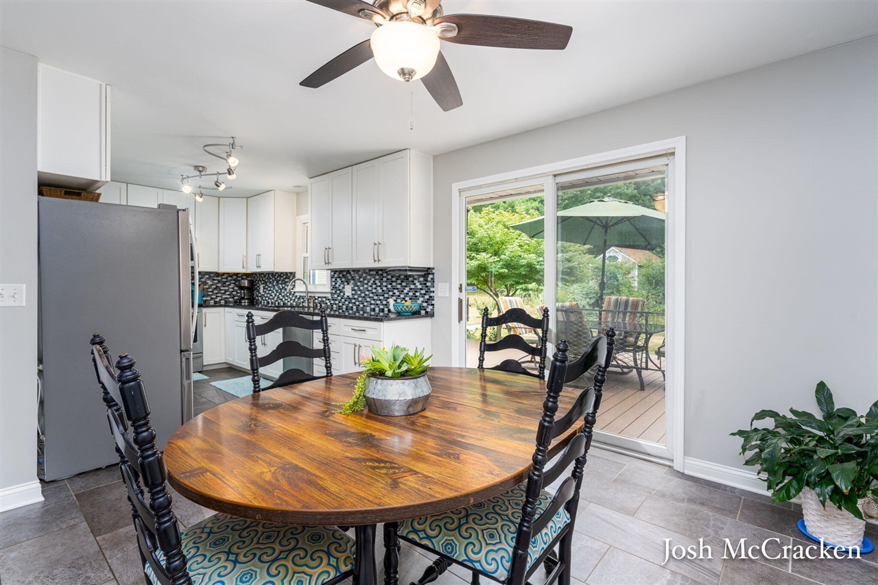 9665 Black Oak Drive Property Photo 23