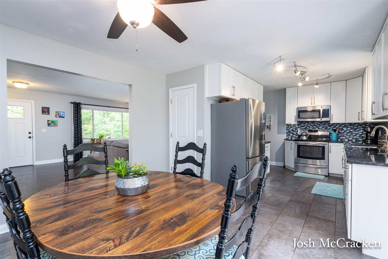 9665 Black Oak Drive Property Photo 24