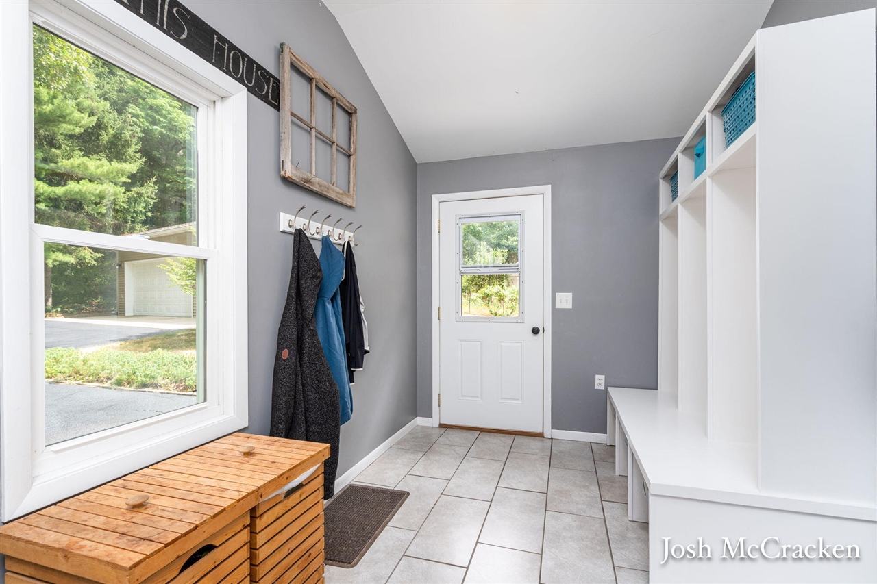 9665 Black Oak Drive Property Photo 27