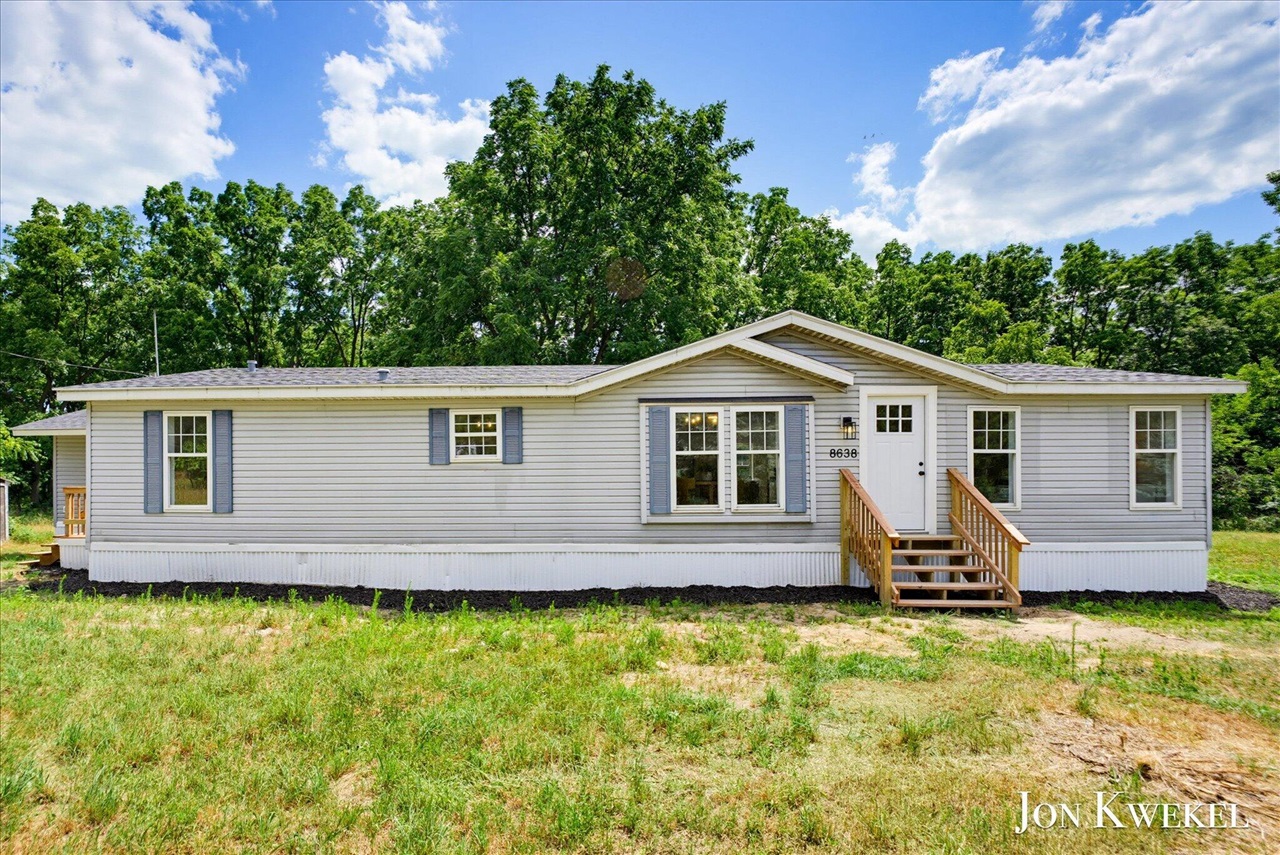 8636 Maple Road