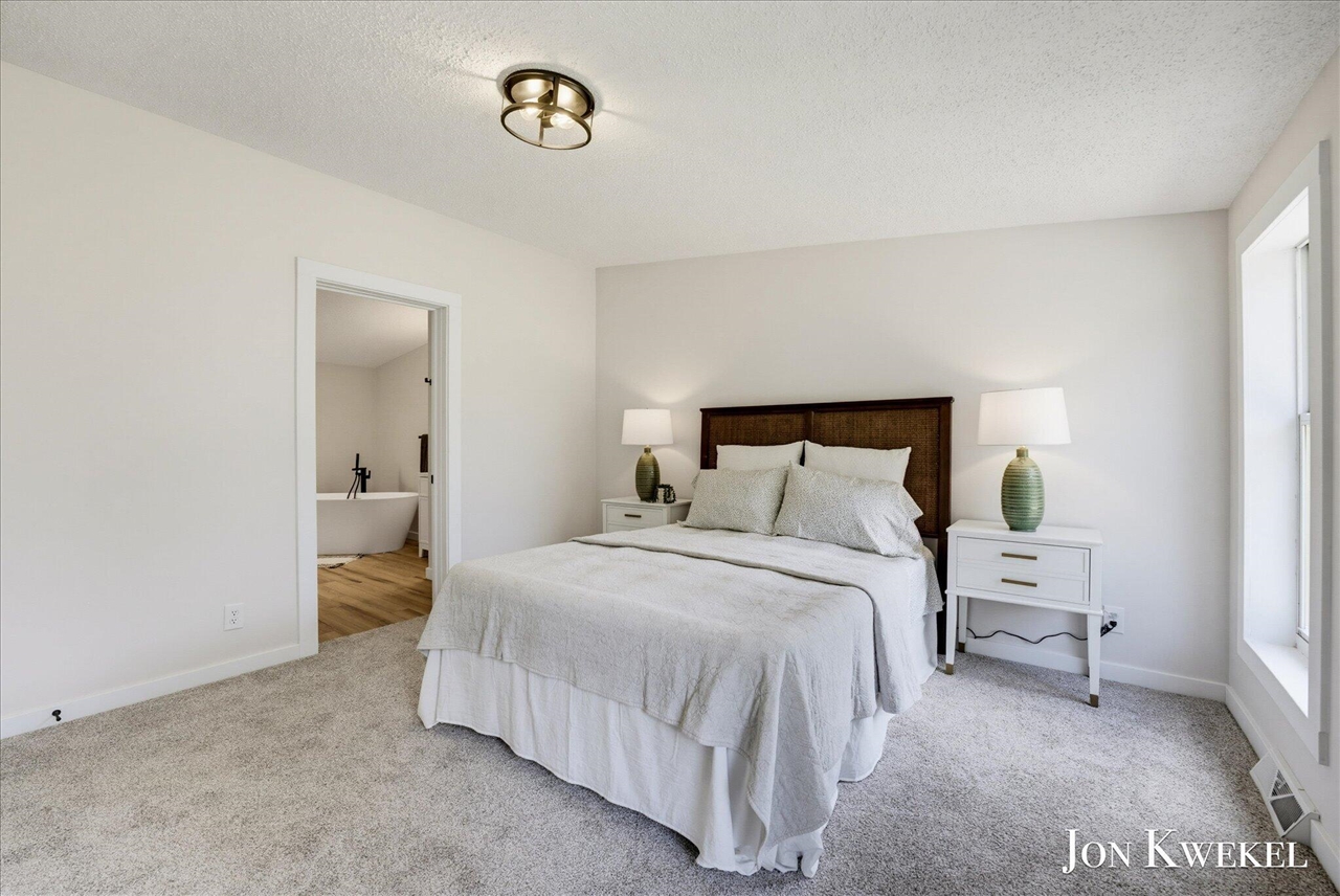 8636 Maple Road Property Photo 17