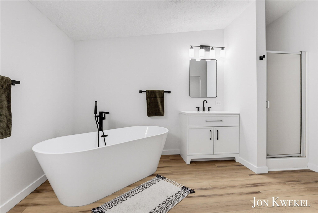 8636 Maple Road Property Photo 20