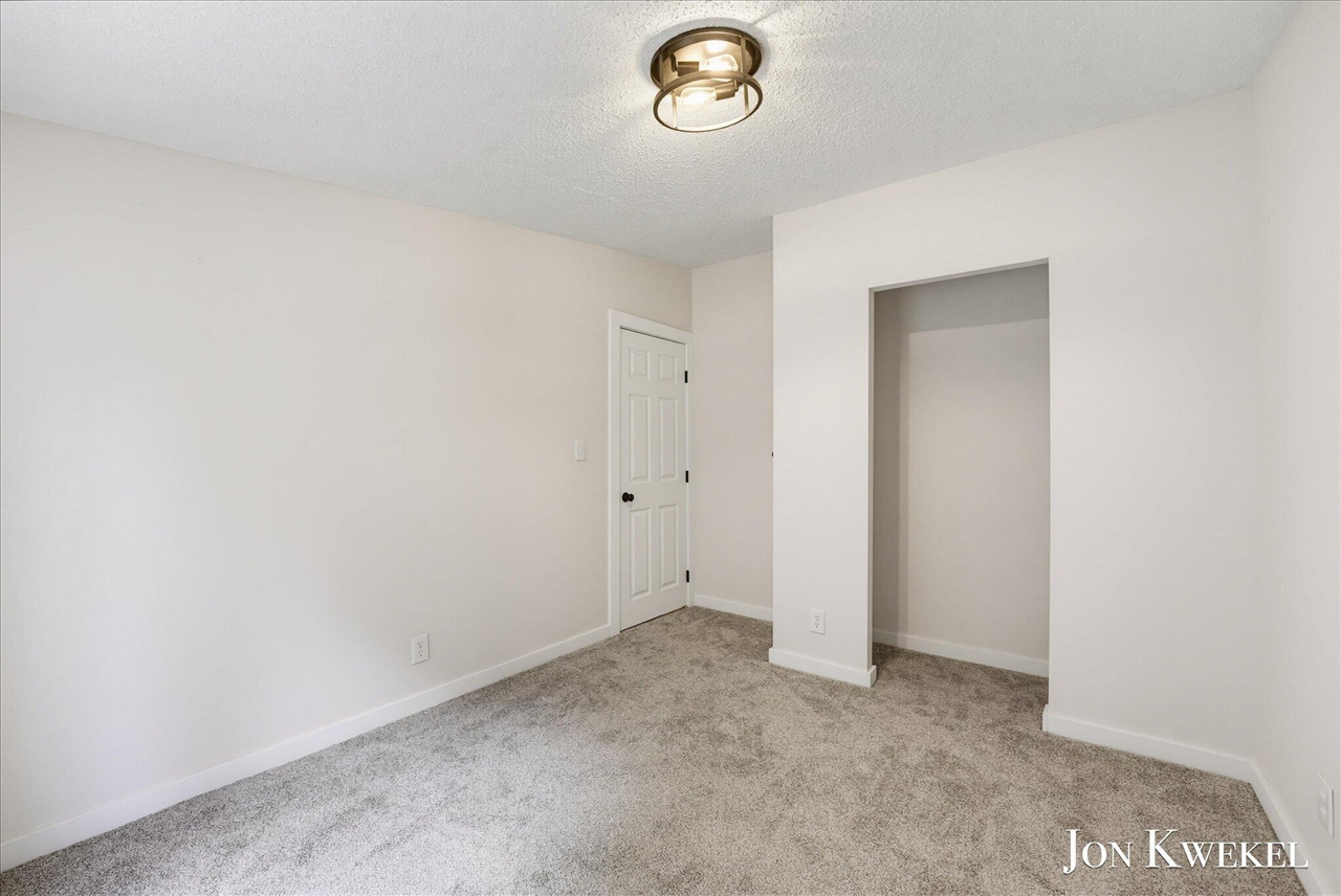 8636 Maple Road Property Photo 29