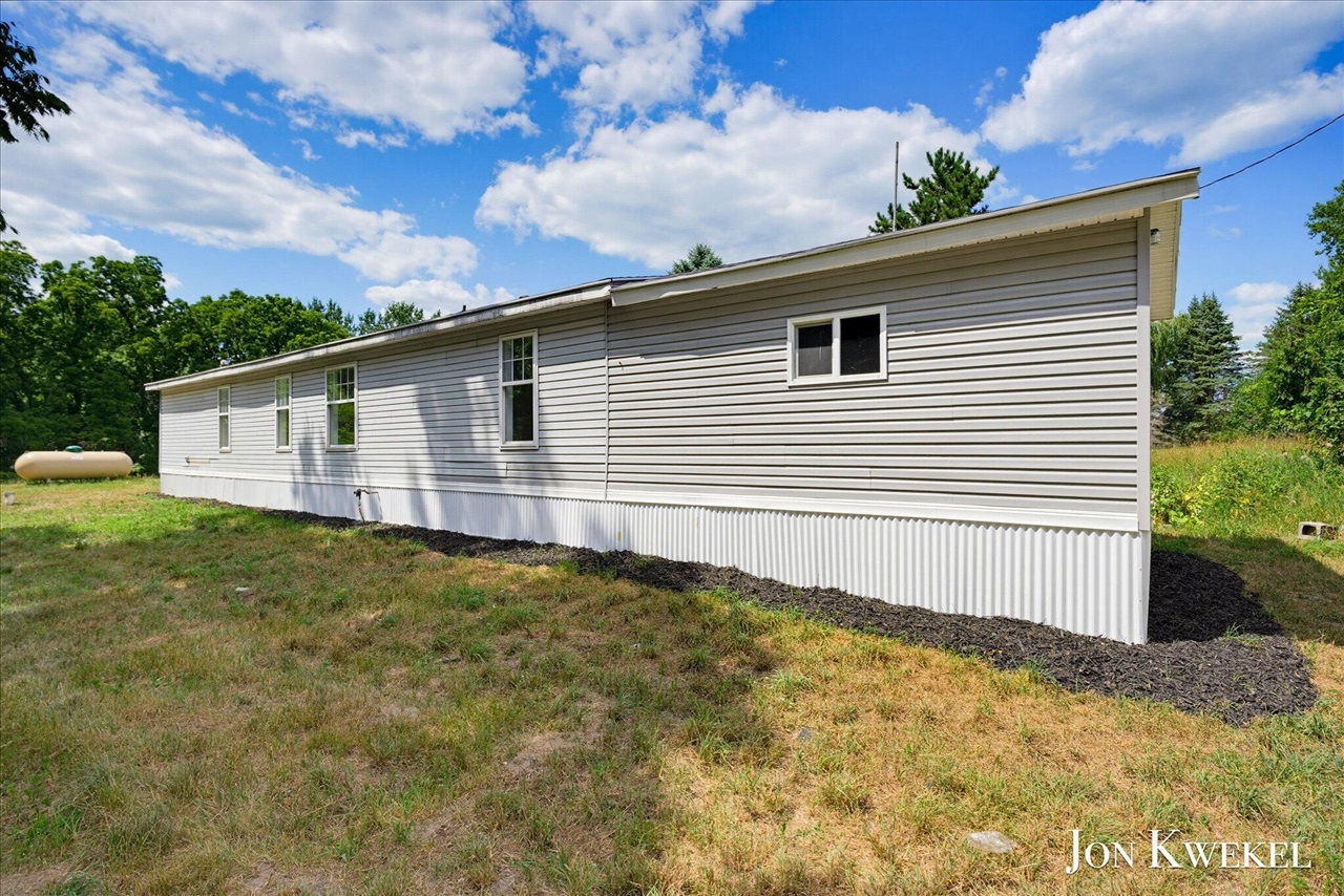 8636 Maple Road Property Photo 31