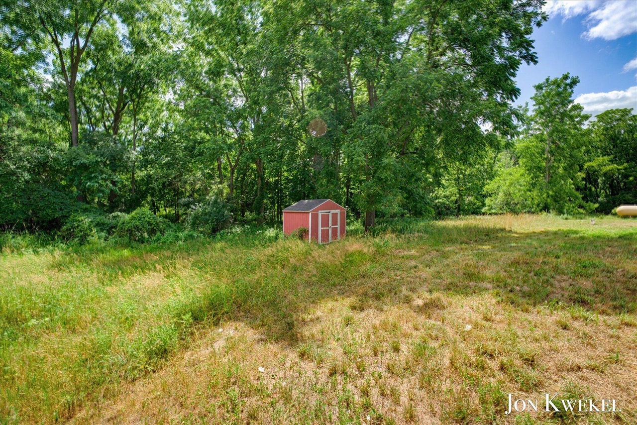 8636 Maple Road Property Photo 32
