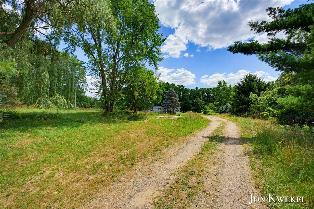 8636 Maple Road Property Photo 33