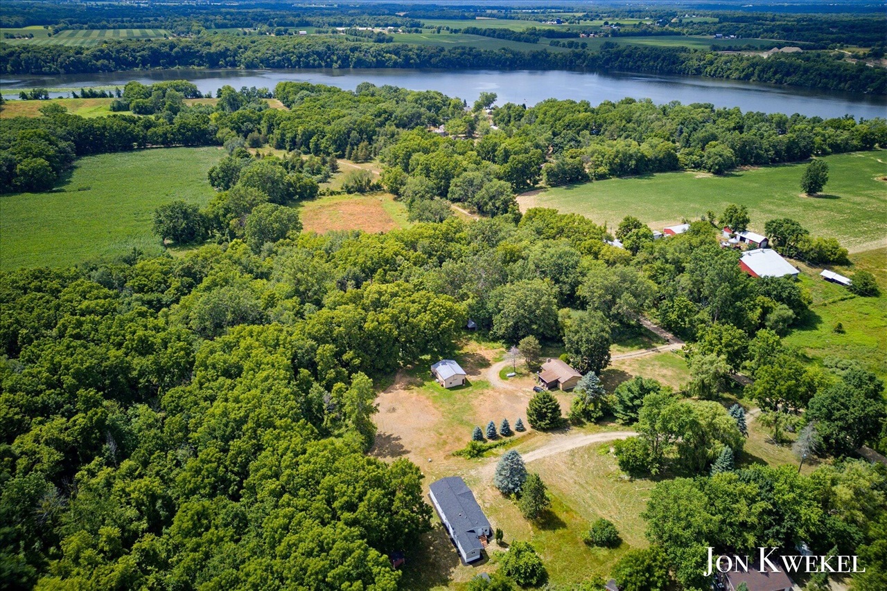 8636 Maple Road Property Photo 34