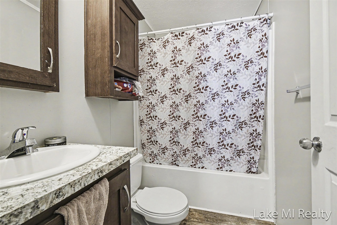 357 S Hardwick Drive Property Photo 3