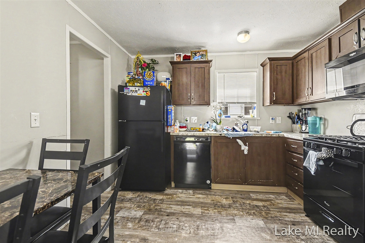357 S Hardwick Drive Property Photo 4
