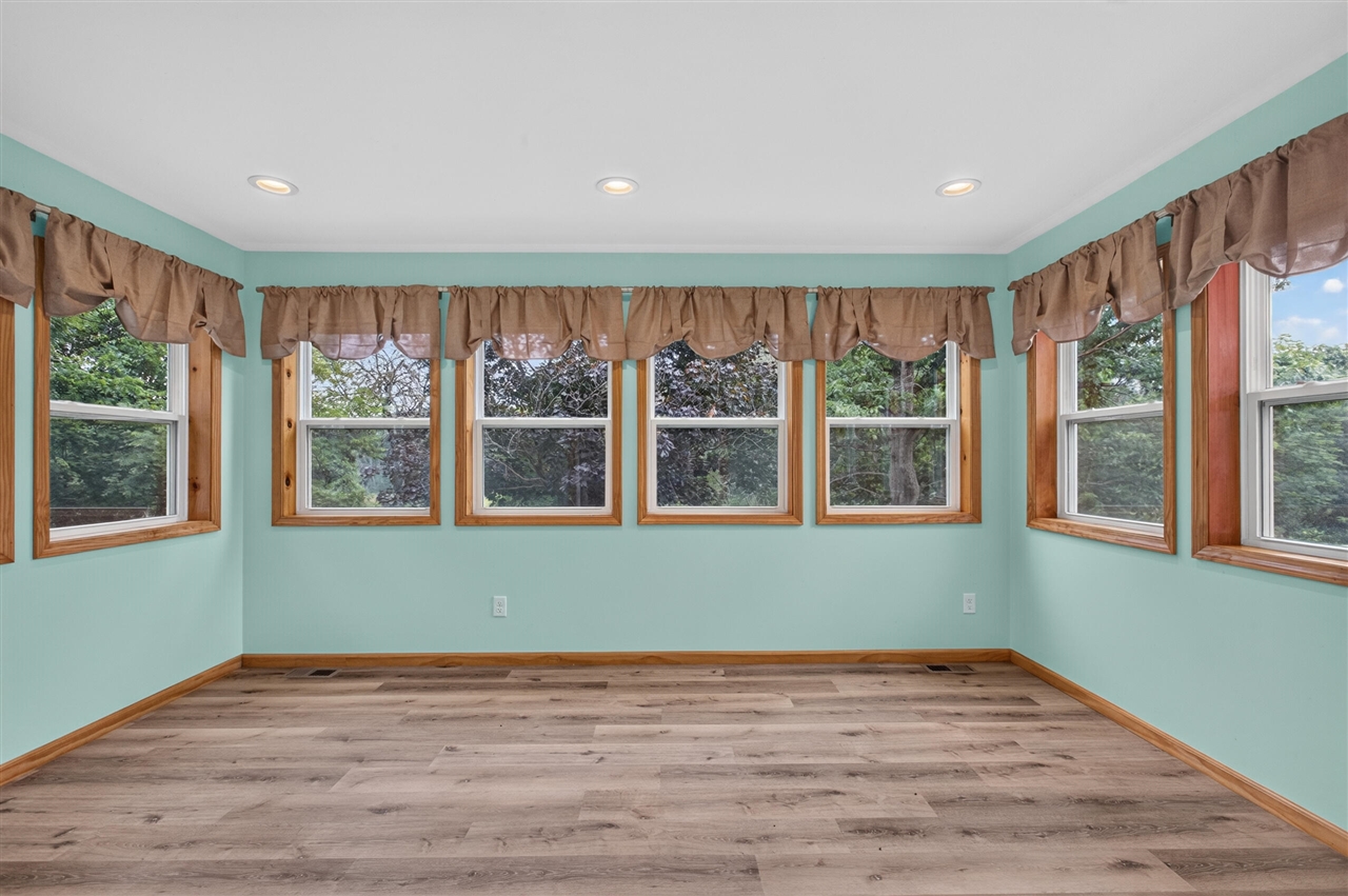 3820 N Beech Avenue Property Photo 13