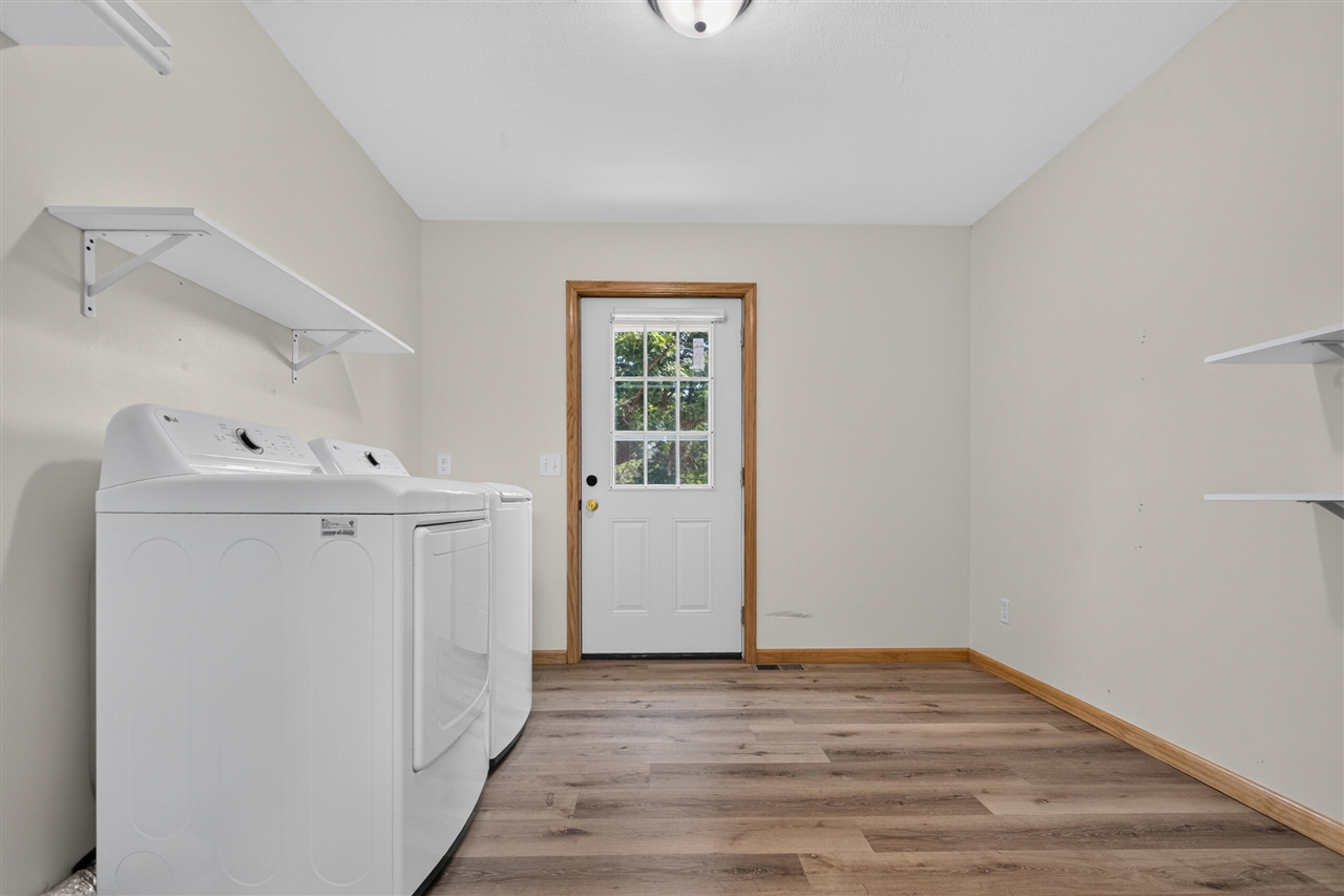 3820 N Beech Avenue Property Photo 17
