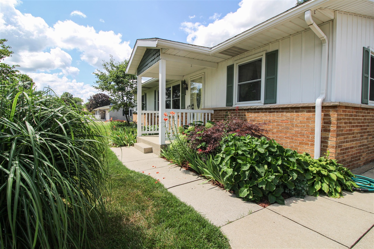 246 S Nottawa Street Property Photo 4
