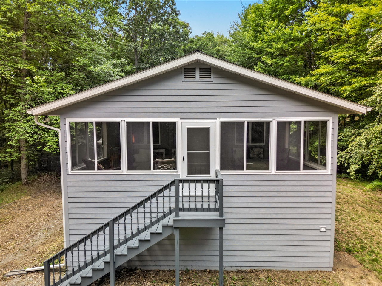 3283 S Spruce Avenue Property Photo 1