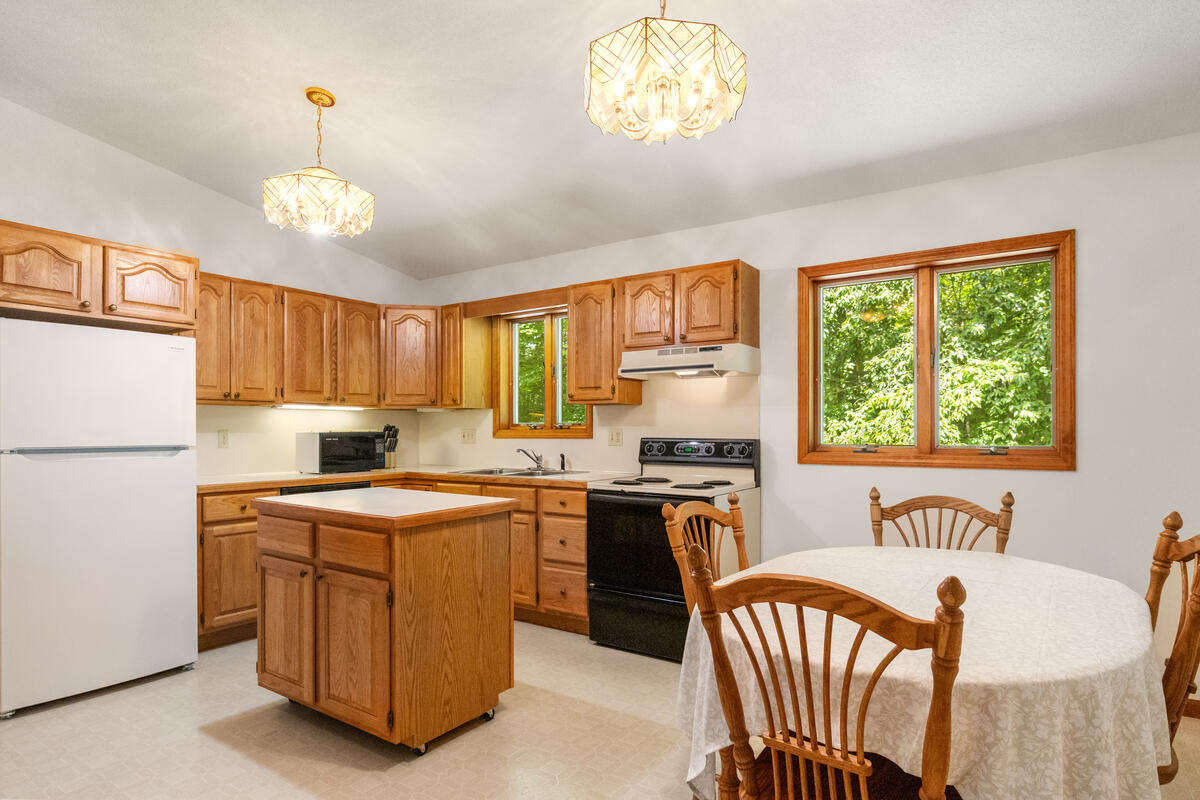 3283 S Spruce Avenue Property Photo 16