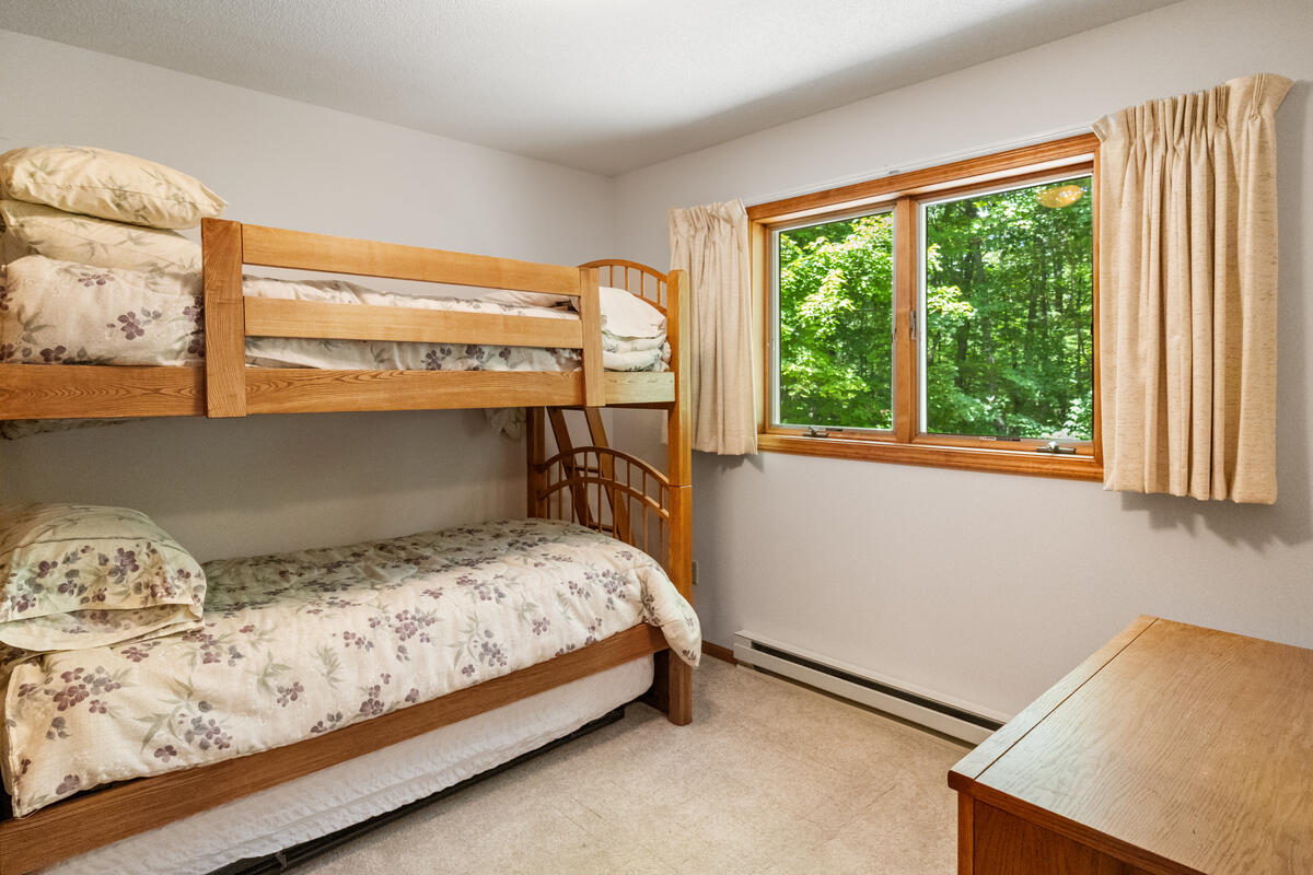 3283 S Spruce Avenue Property Photo 21