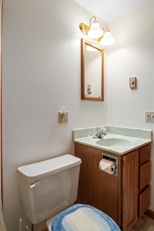 3283 S Spruce Avenue Property Photo 22