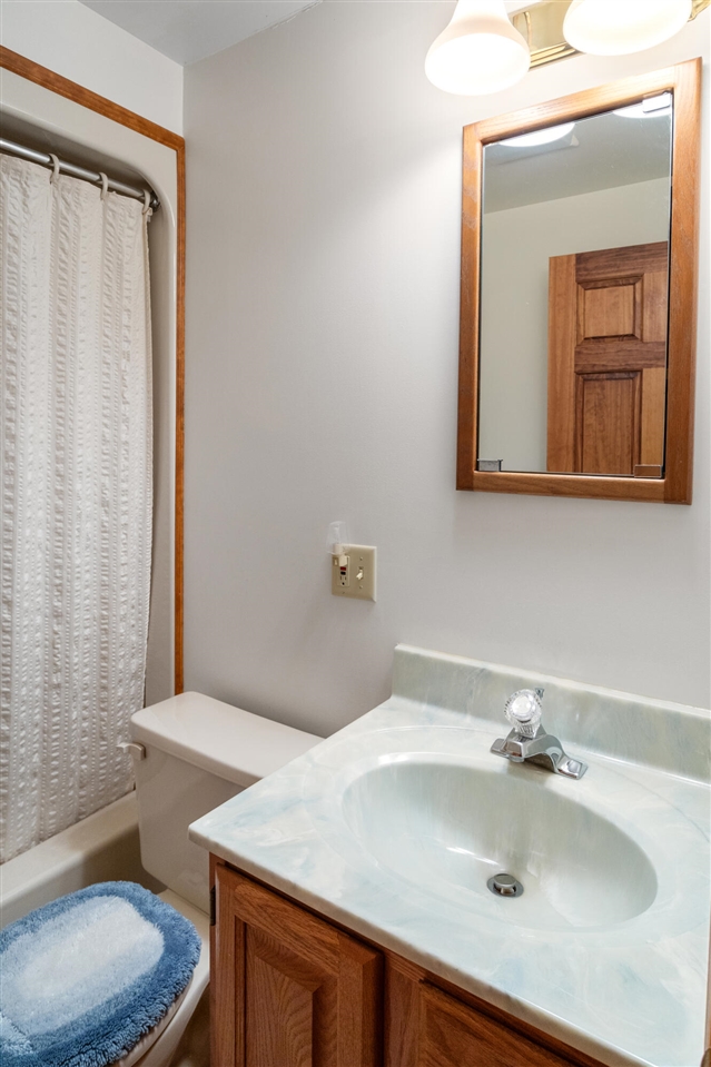 3283 S Spruce Avenue Property Photo 23