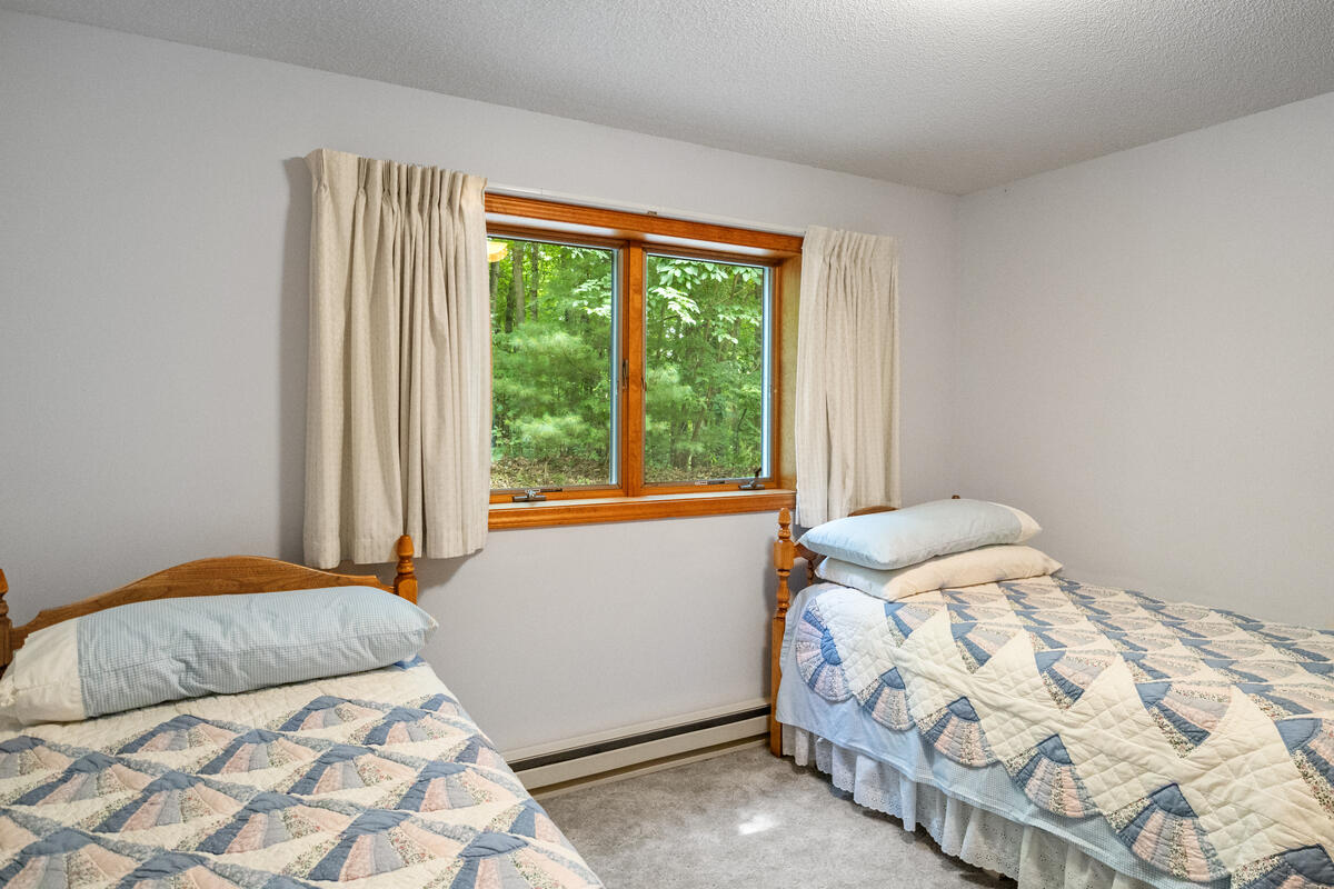 3283 S Spruce Avenue Property Photo 33
