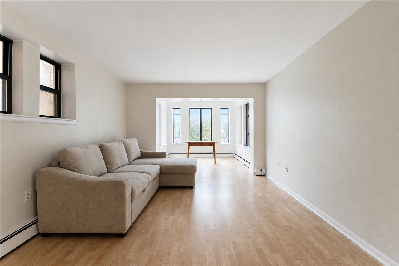 120 Seward Avenue Property Photo 15