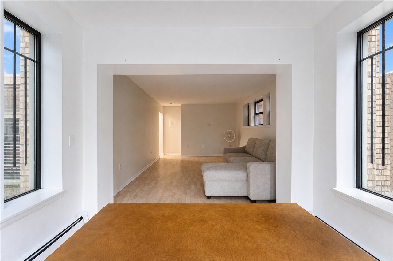 120 Seward Avenue Property Photo 18