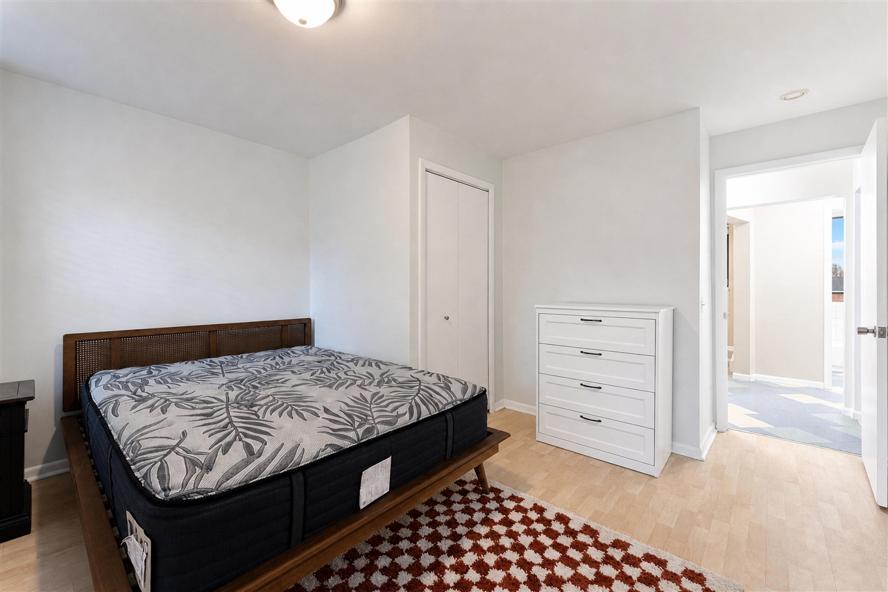 120 Seward Avenue Property Photo 21