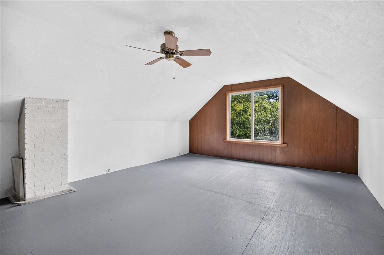 1202 Pinehurst Boulevard Property Photo 18