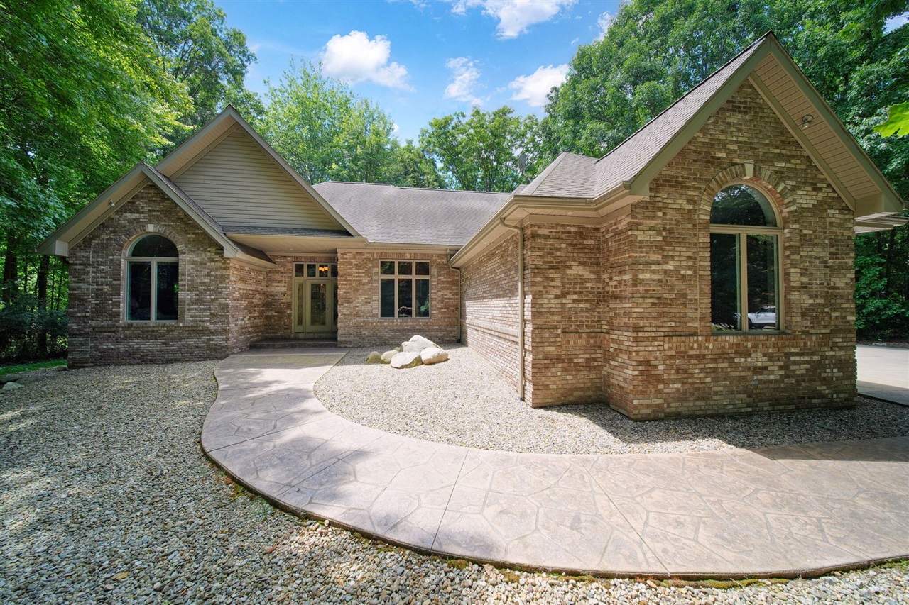 2500 Reynolds Road Property Photo 1