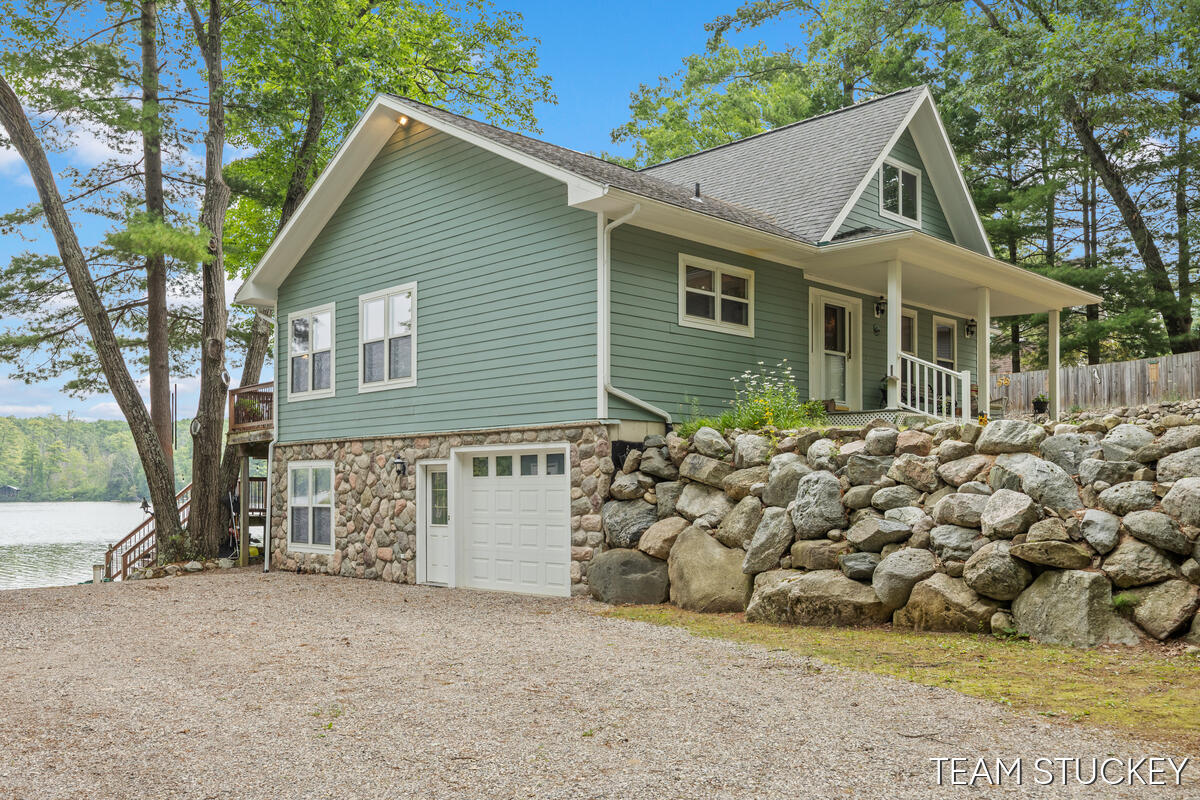 8583 N Homestead Circle Property Photo 4
