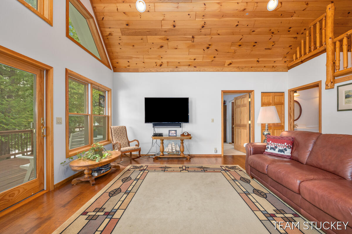 8583 N Homestead Circle Property Photo 10