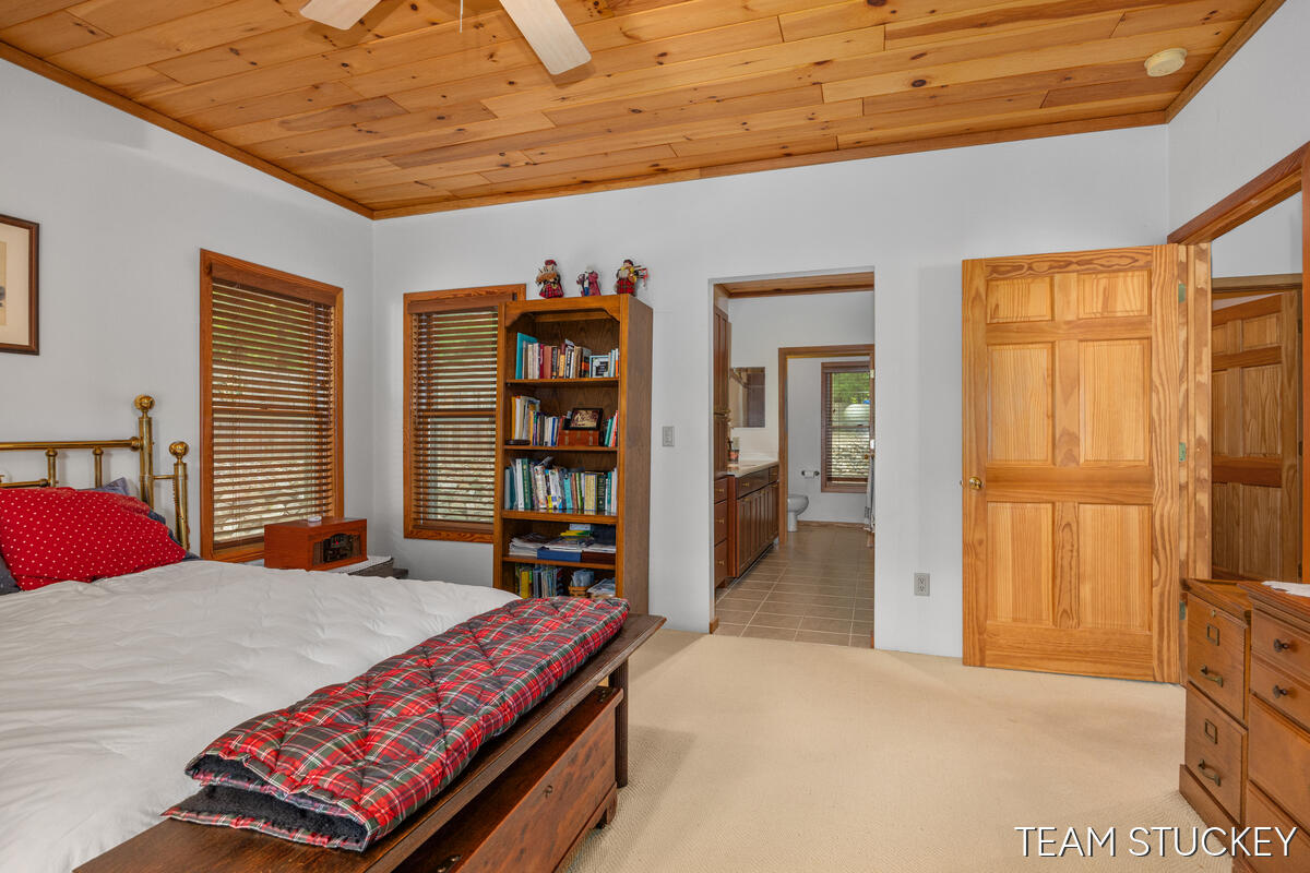 8583 N Homestead Circle Property Photo 24