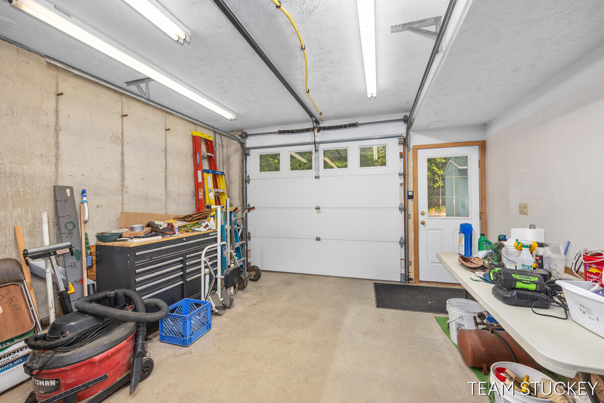 8583 N Homestead Circle Property Photo 33