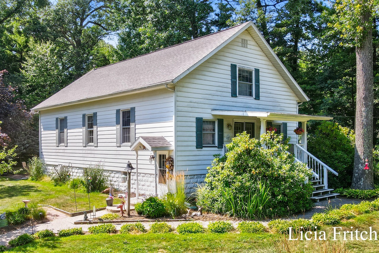 6421 Durham Road Property Photo 1