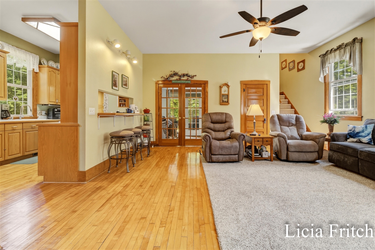 6421 Durham Road Property Photo 8