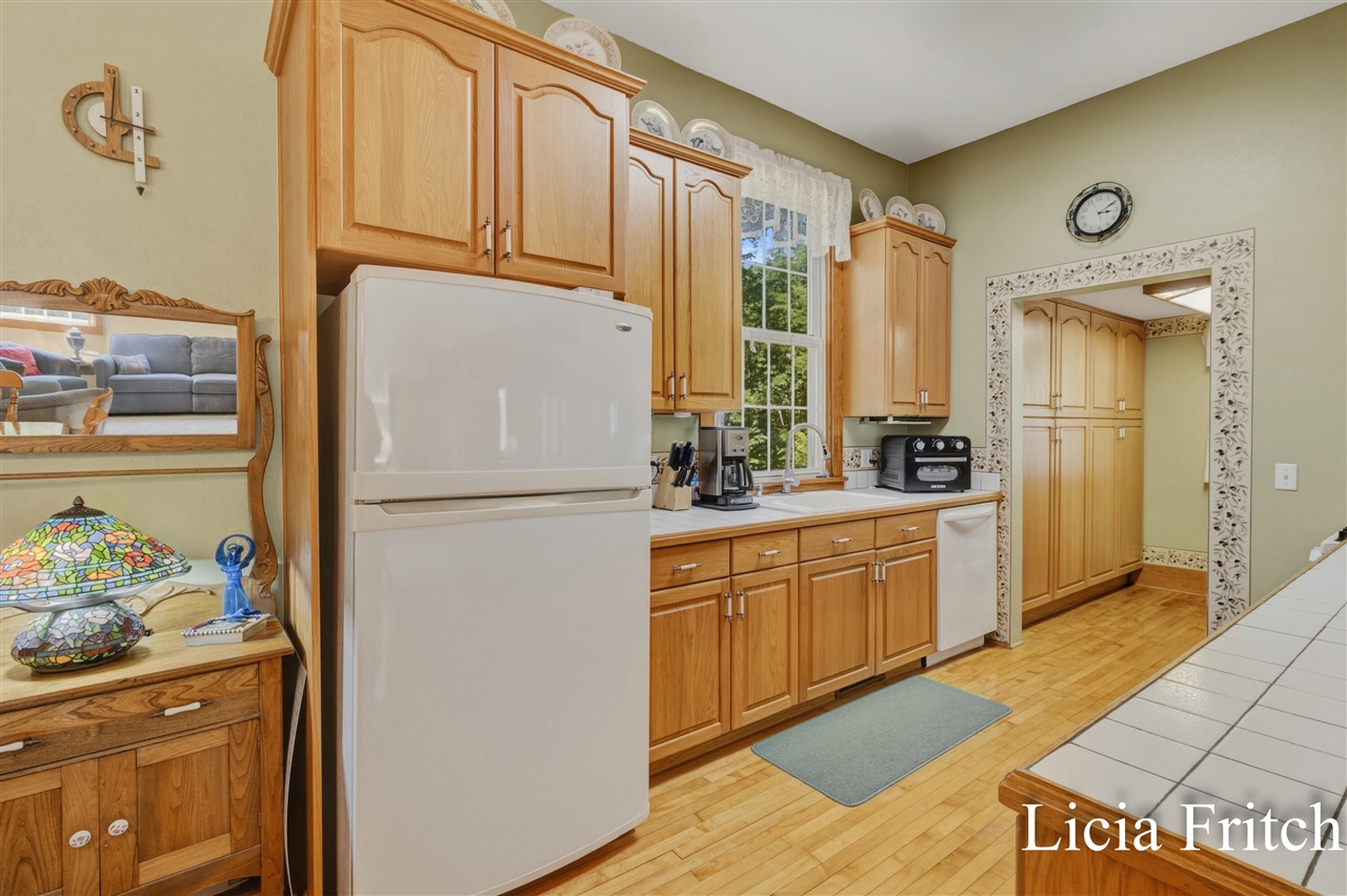 6421 Durham Road Property Photo 15