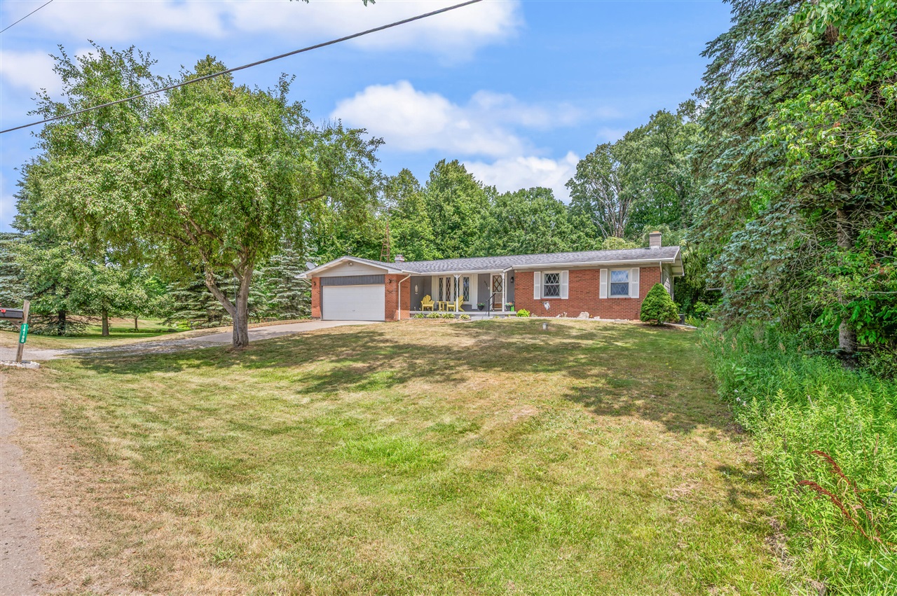 14190 Oak Hollow Drive Property Photo 1