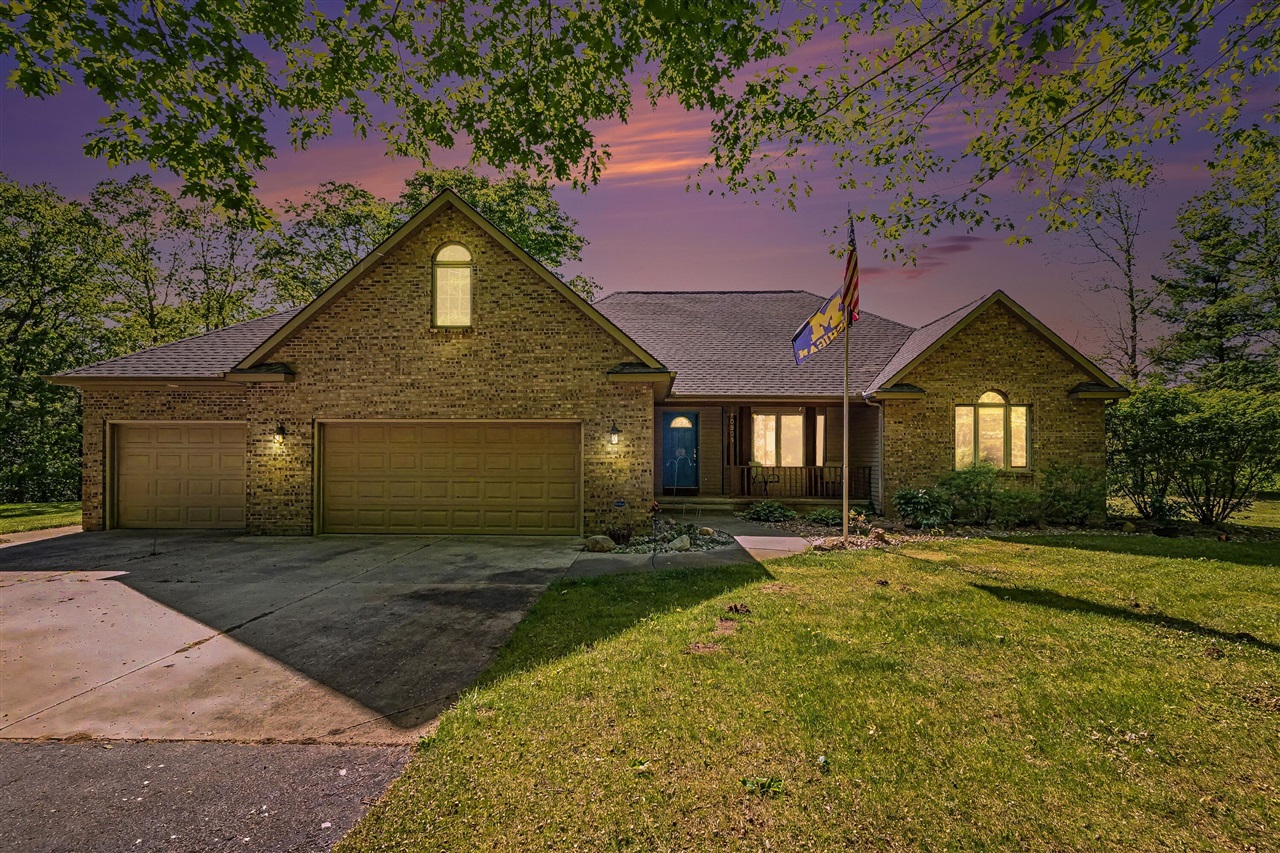 10835 Red Oak Ridge Property Photo 1