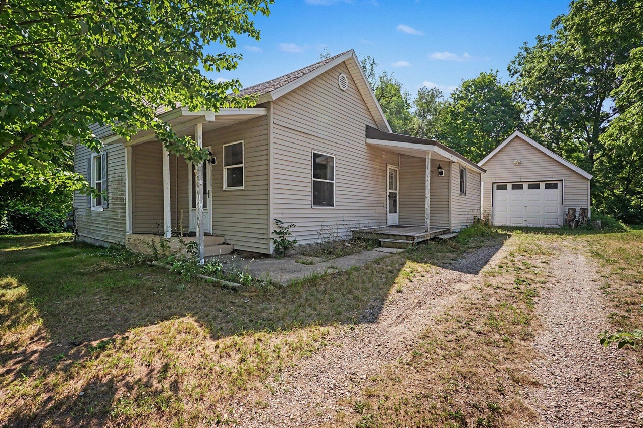 34 E Washington Street Property Photo 1