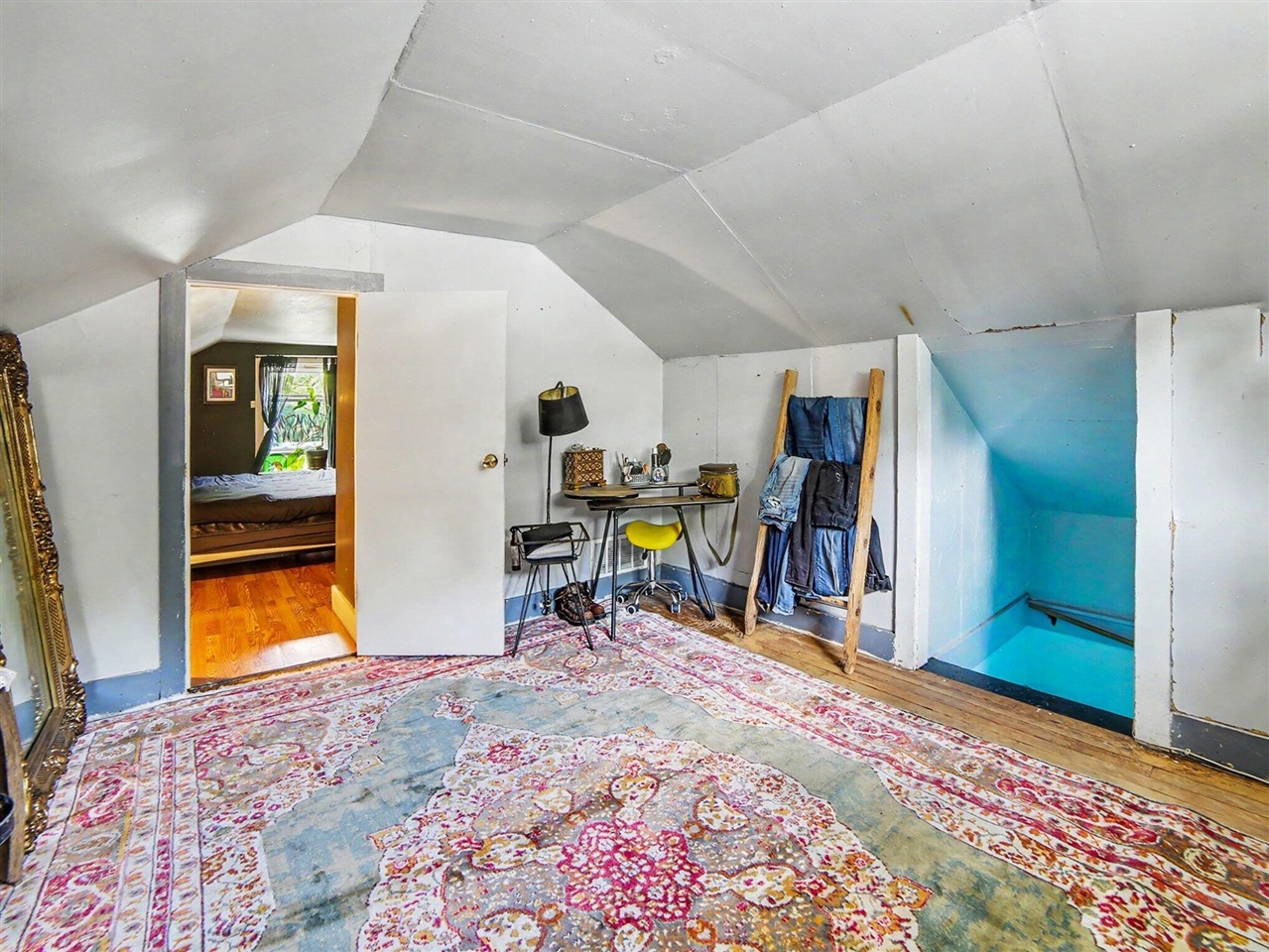 215 E Melendy Street Property Photo 18