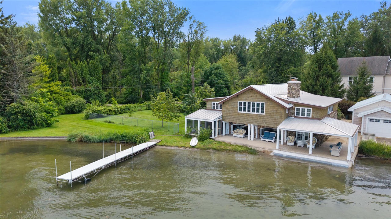 20214 Detente Road Property Photo 2