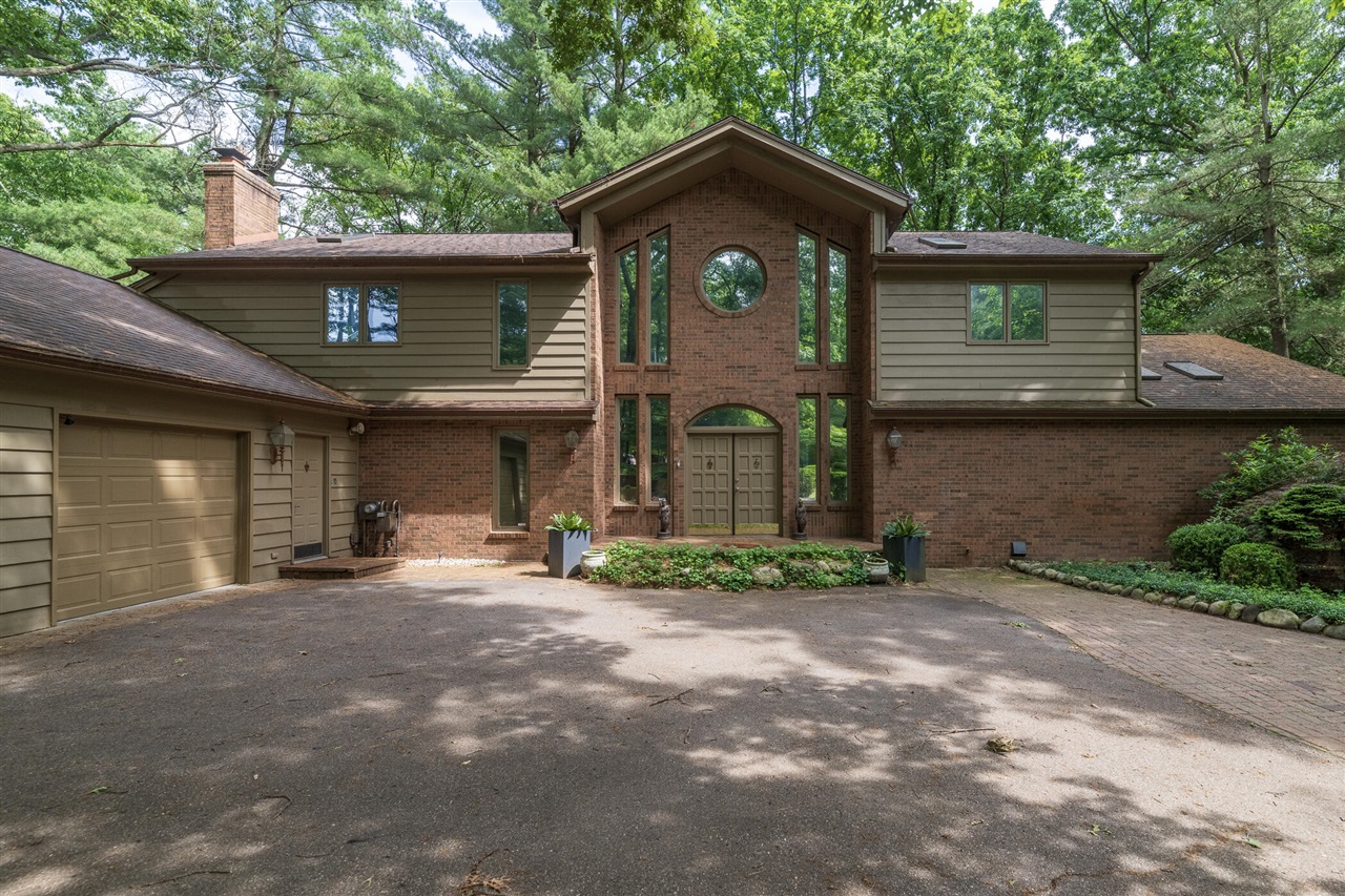 7129 Lakeridge Place Property Photo 1