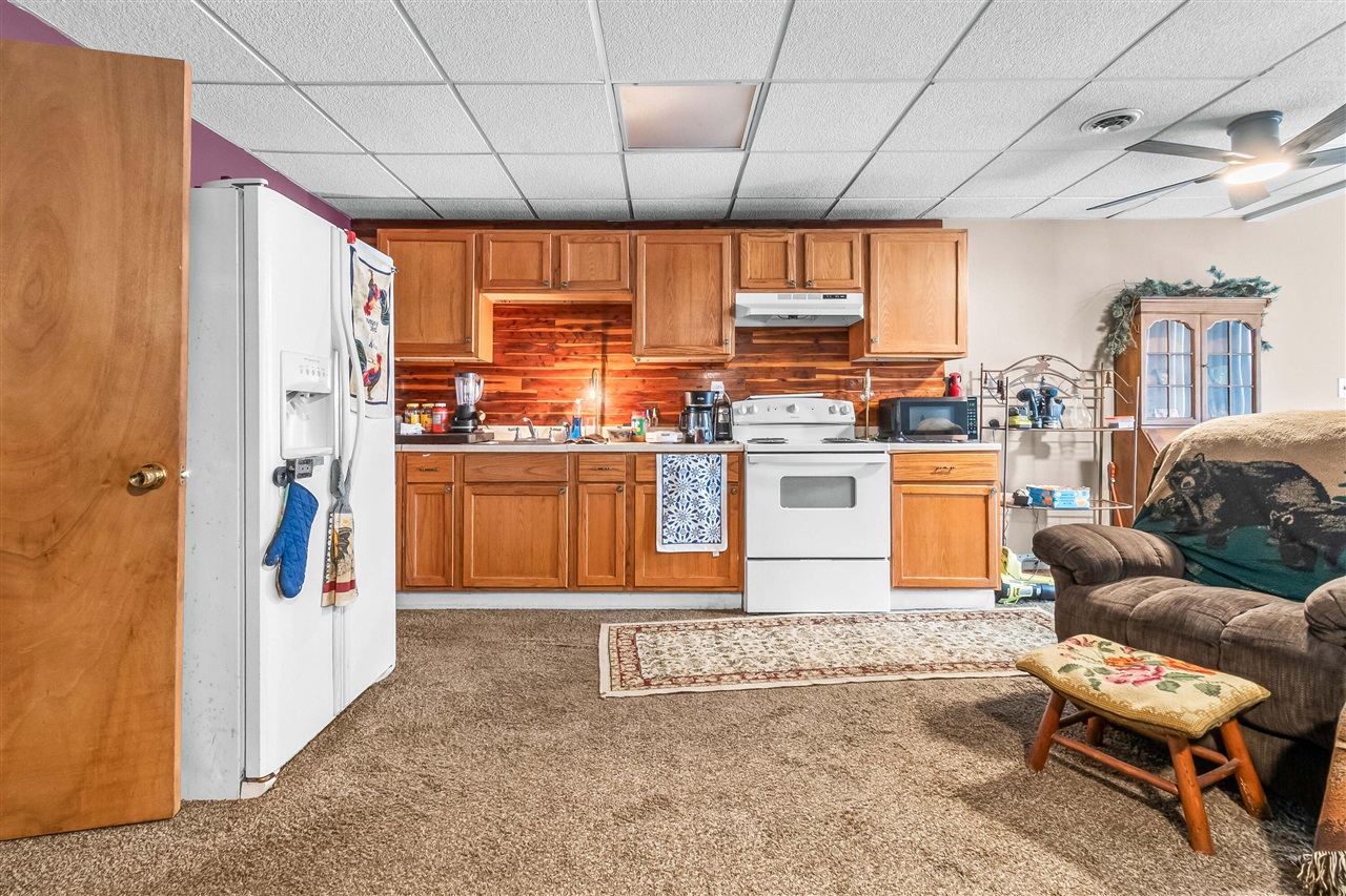 118 W Chicago Road Property Photo 18
