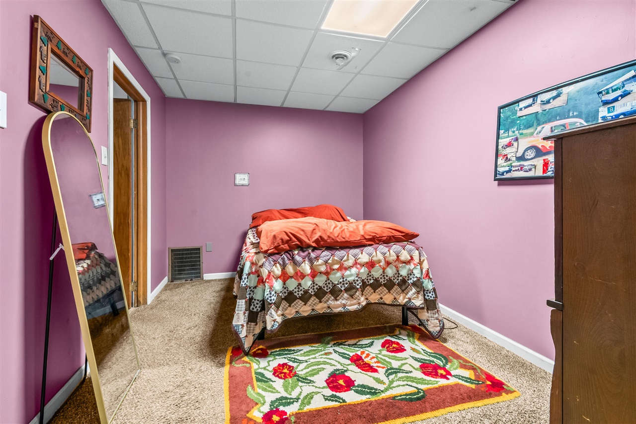 118 W Chicago Road Property Photo 19