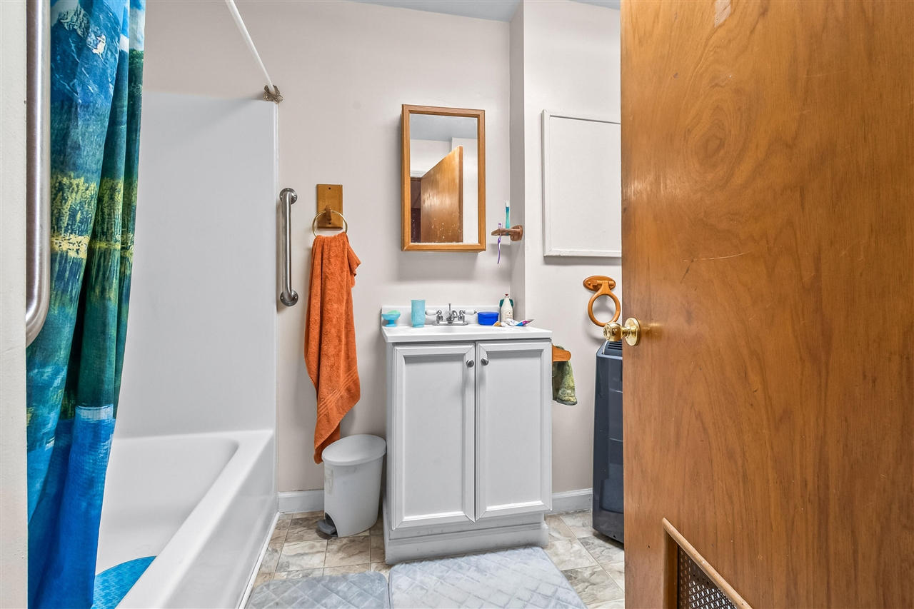 118 W Chicago Road Property Photo 20