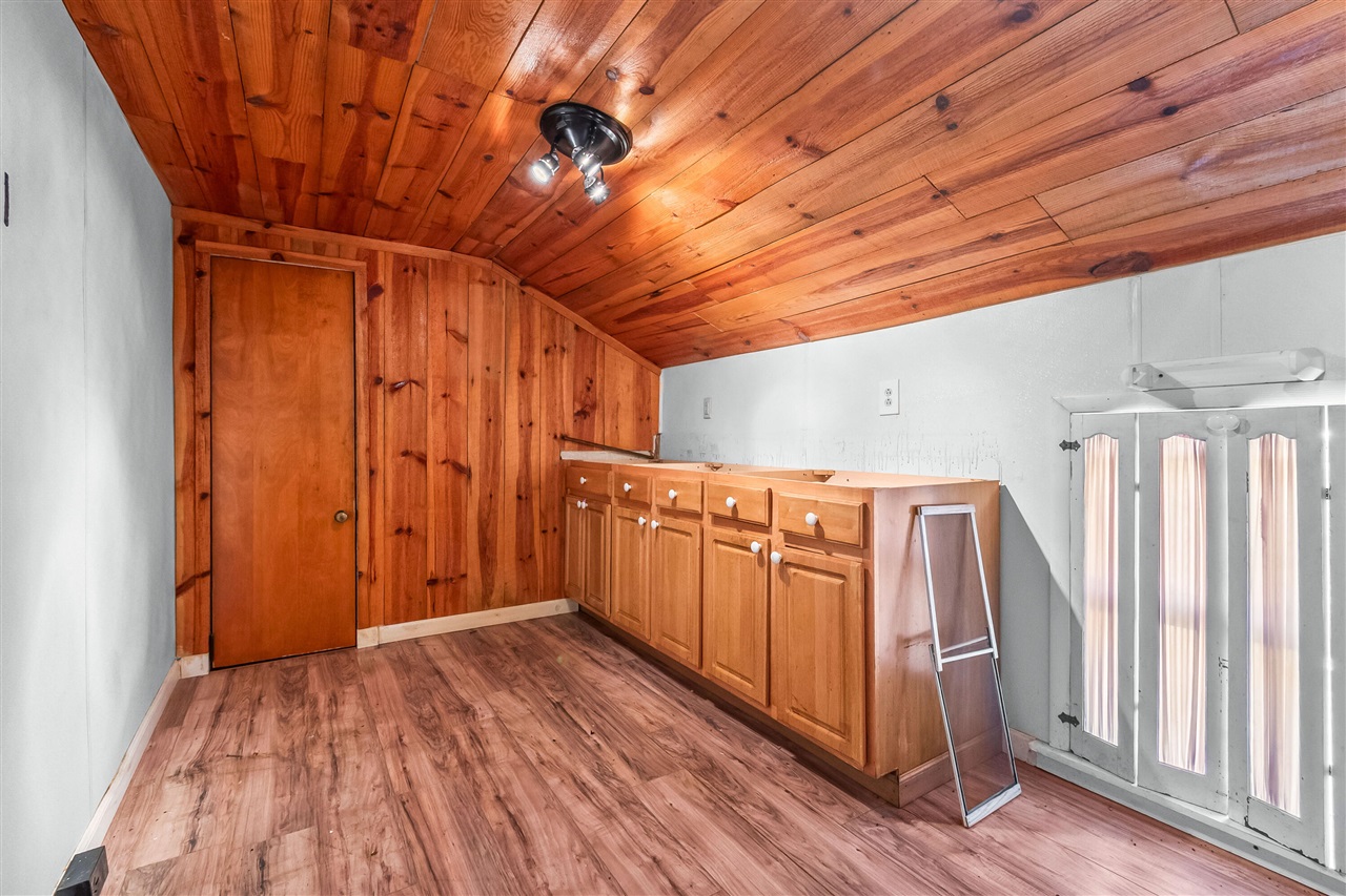 118 W Chicago Road Property Photo 36