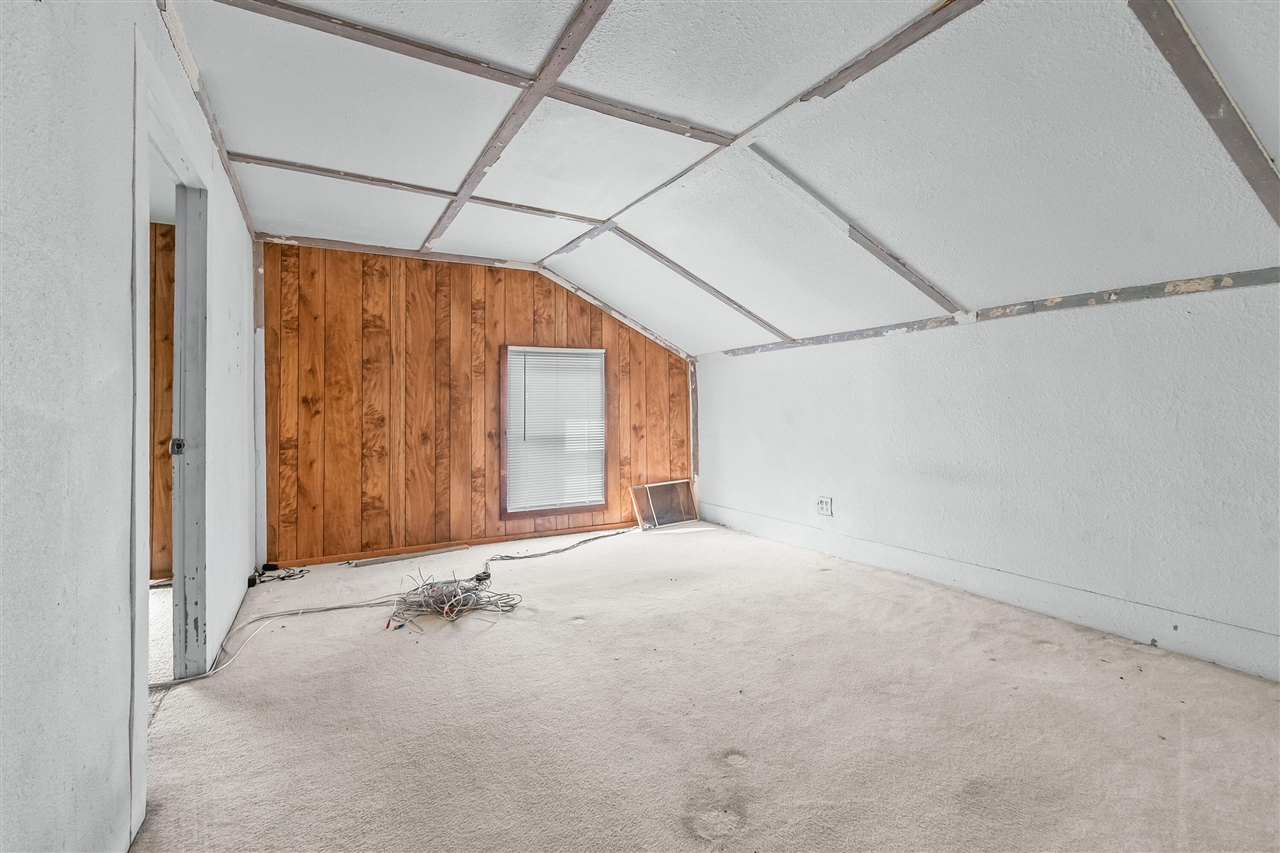 118 W Chicago Road Property Photo 39