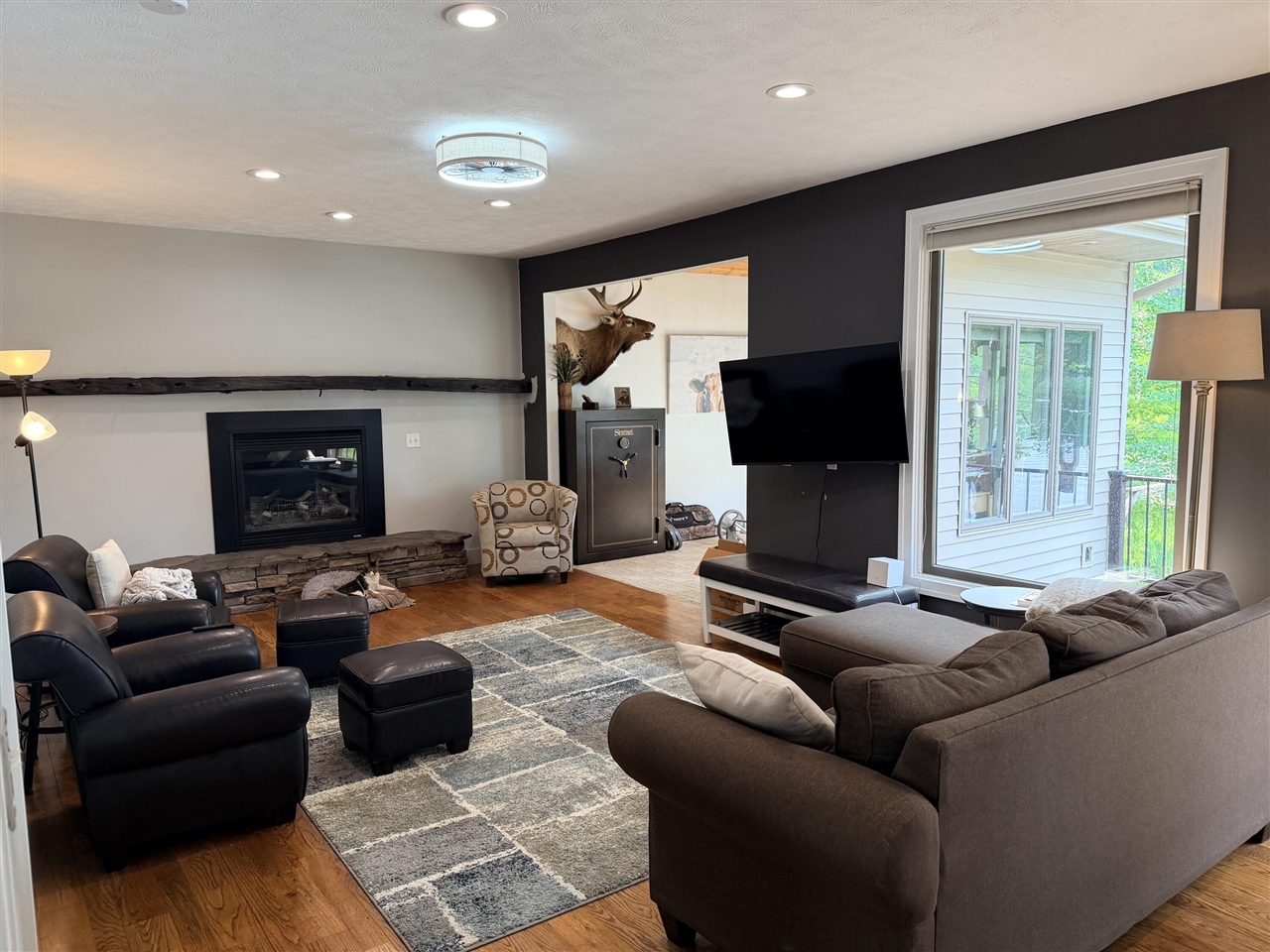 16155 Birchwood Drive Property Photo 4